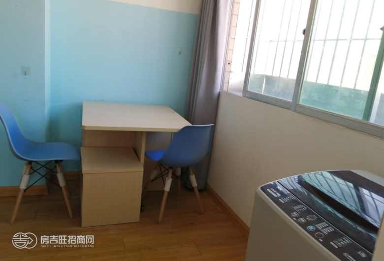 五号线，距离深圳北2个站，五和地铁站附近一室一厅直租