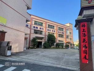 企石镇独门独院厂房出租，厂房三层3000，宿舍1000，独立办公楼600，仓库保安室配电房其他600，总面积5200，