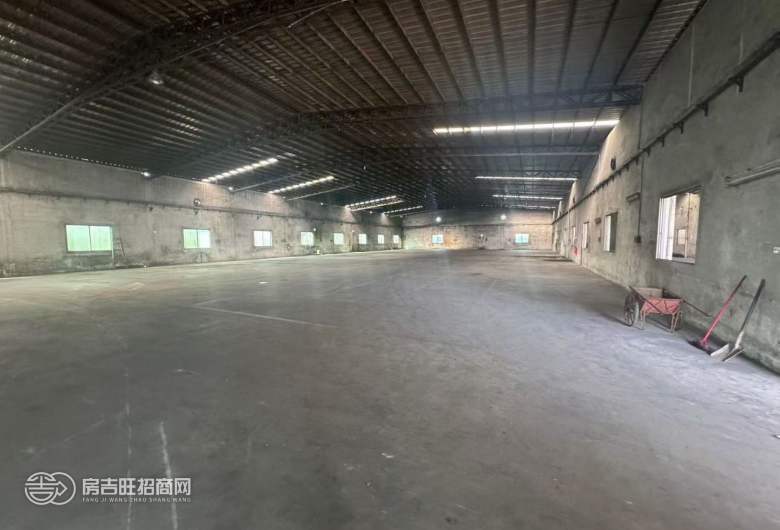 园洲独门独院单一层7800平方厂房出租，空地大。周边无居民