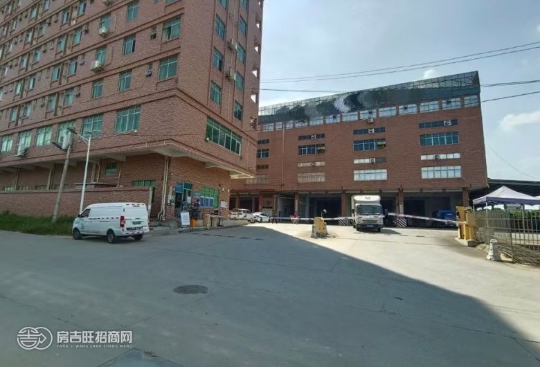 东莞原房东寮步优质高台仓库出租 寮步镇（距华为工厂近） 建筑面积：约93000平方