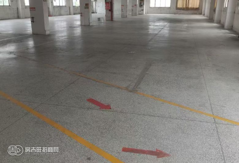 寮步镇新出标准厂房独院，总面积7800平，形象好，空地大