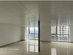 商务新房双面采光低价出租，带两台空调