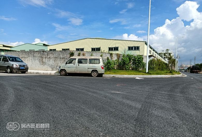 东莞市茶山镇标准物流仓 仓库面积4700平，空地2000