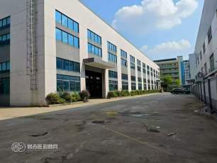 横沥原房东单一层独院总面积6300平方 滴水13米，独立精装修办公楼，配电315kva，上市公司形象，水电齐全。