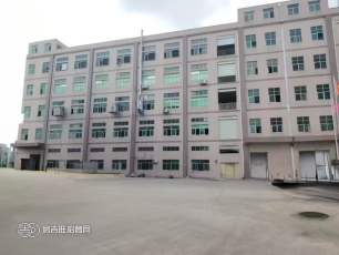 虎门怀德新出2楼整层 面积：1785平  带装修，空地大